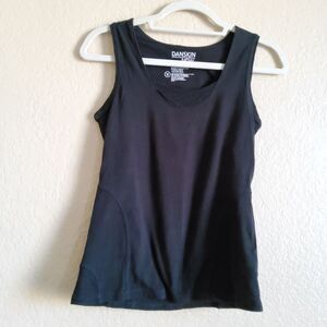 Danskin Now Active Tank with Built-in-bra Size S Black